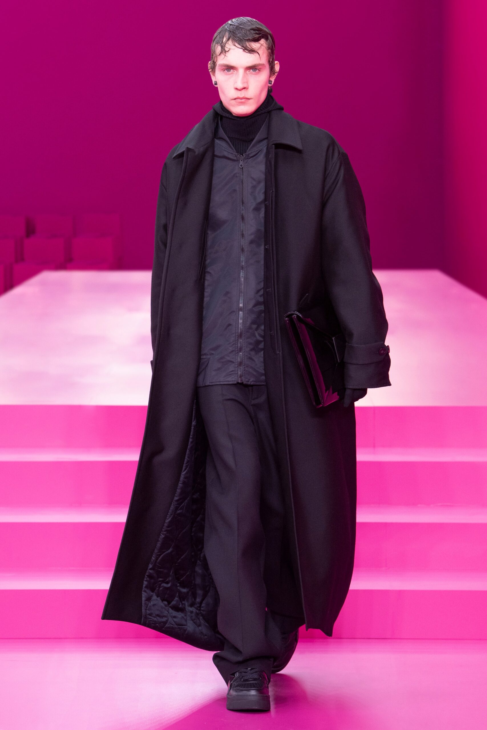 Valentino F/W 22 Look 60