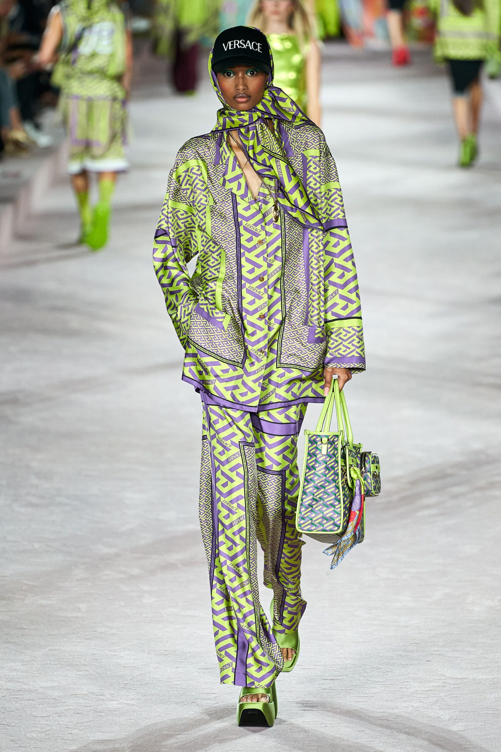 Versace S/S 22 Look 61