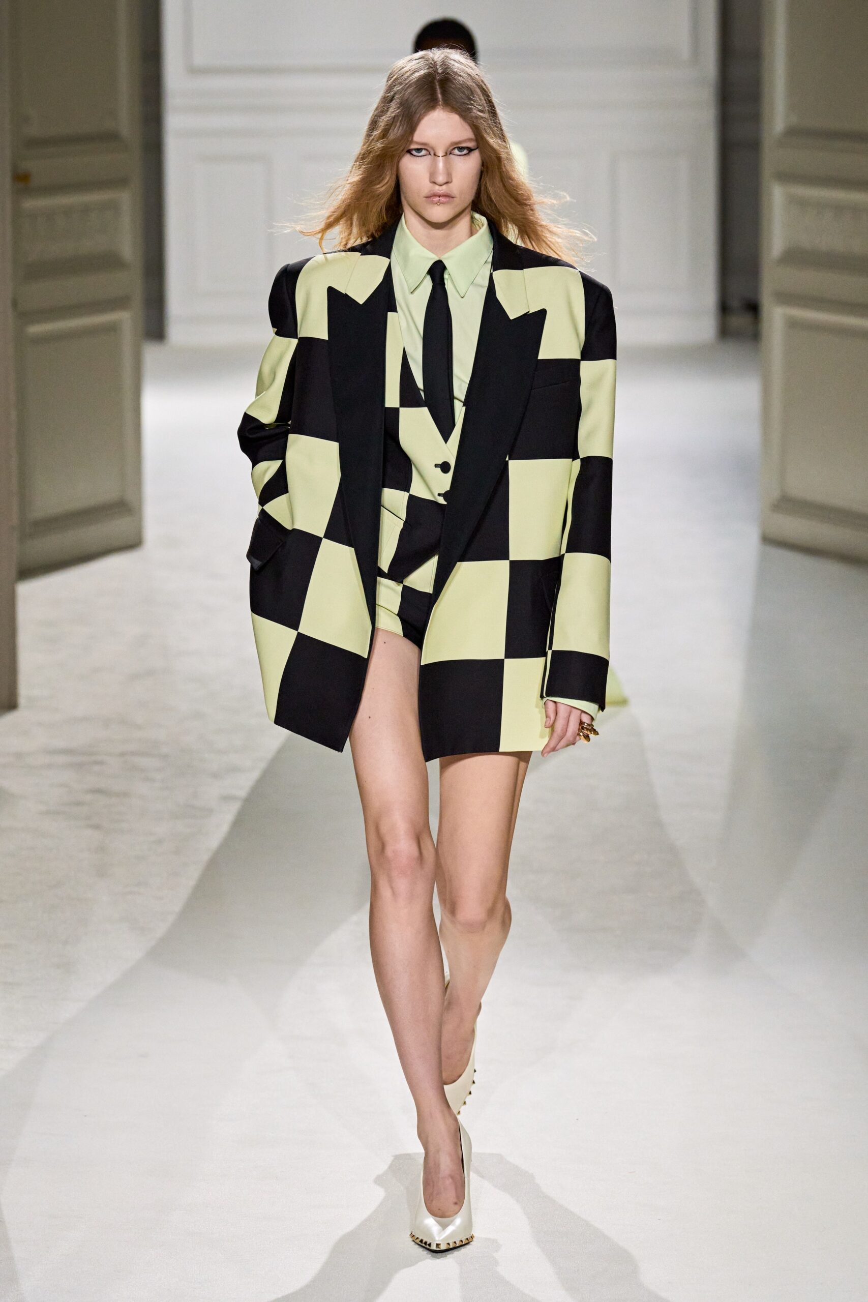 Valentino F/W 23 Look 61
