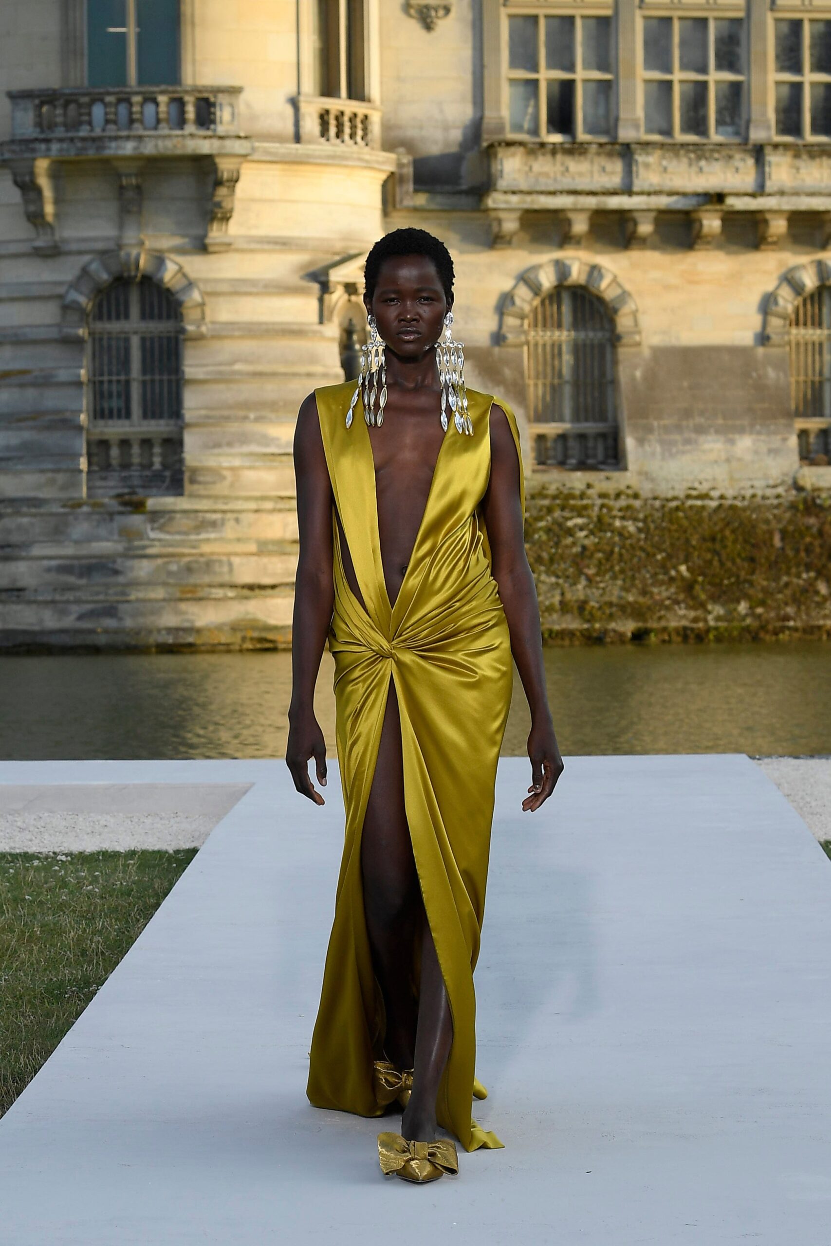 Valentino F/W 23 Couture Look 65