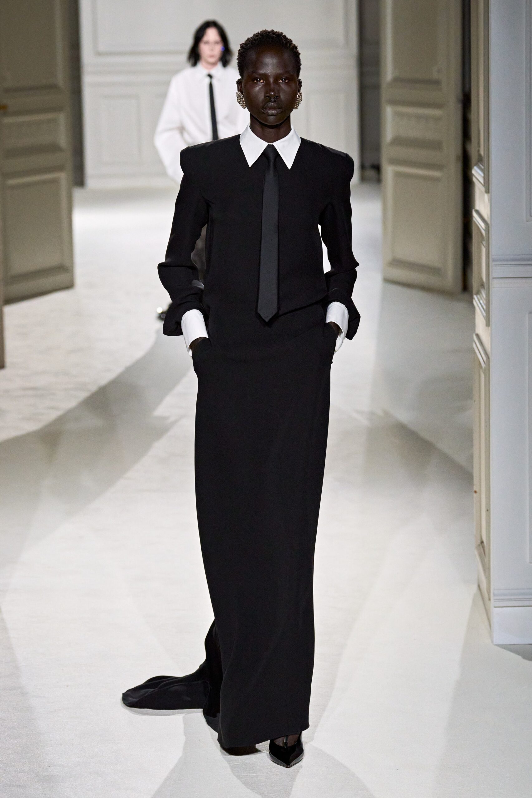 Valentino F/W 23 Look 72