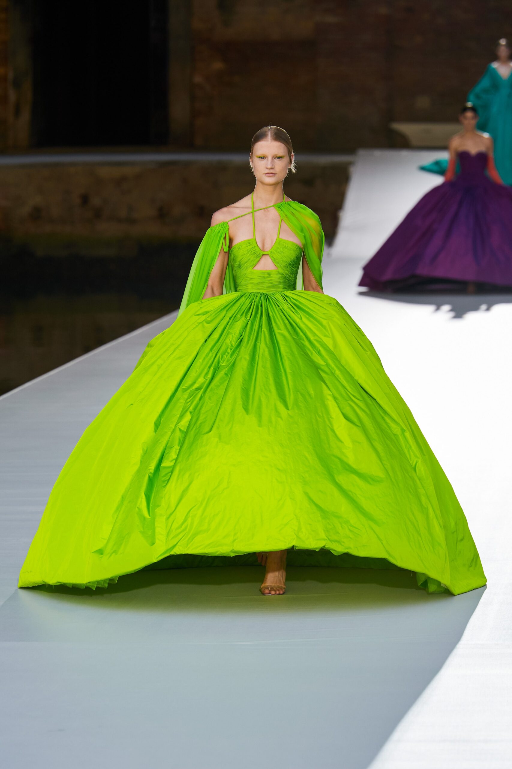 Valentino F/W 21 Couture Look 75