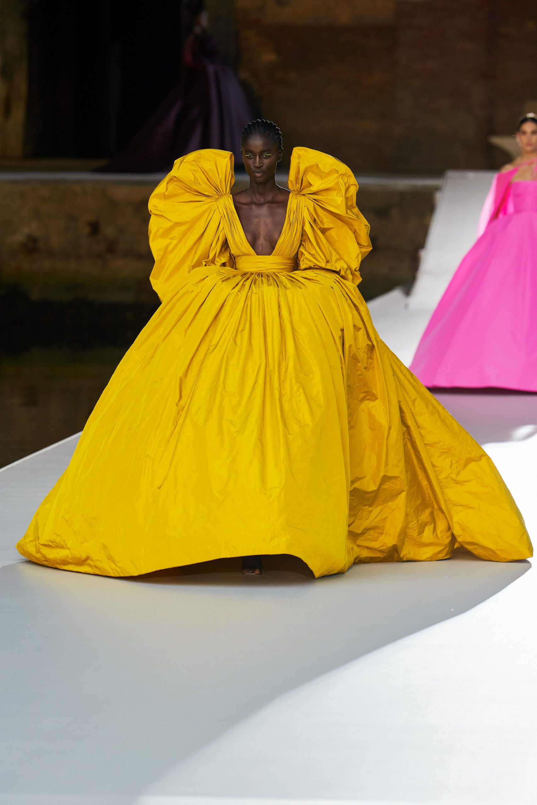 Valentino F/W 21 Couture Look 79