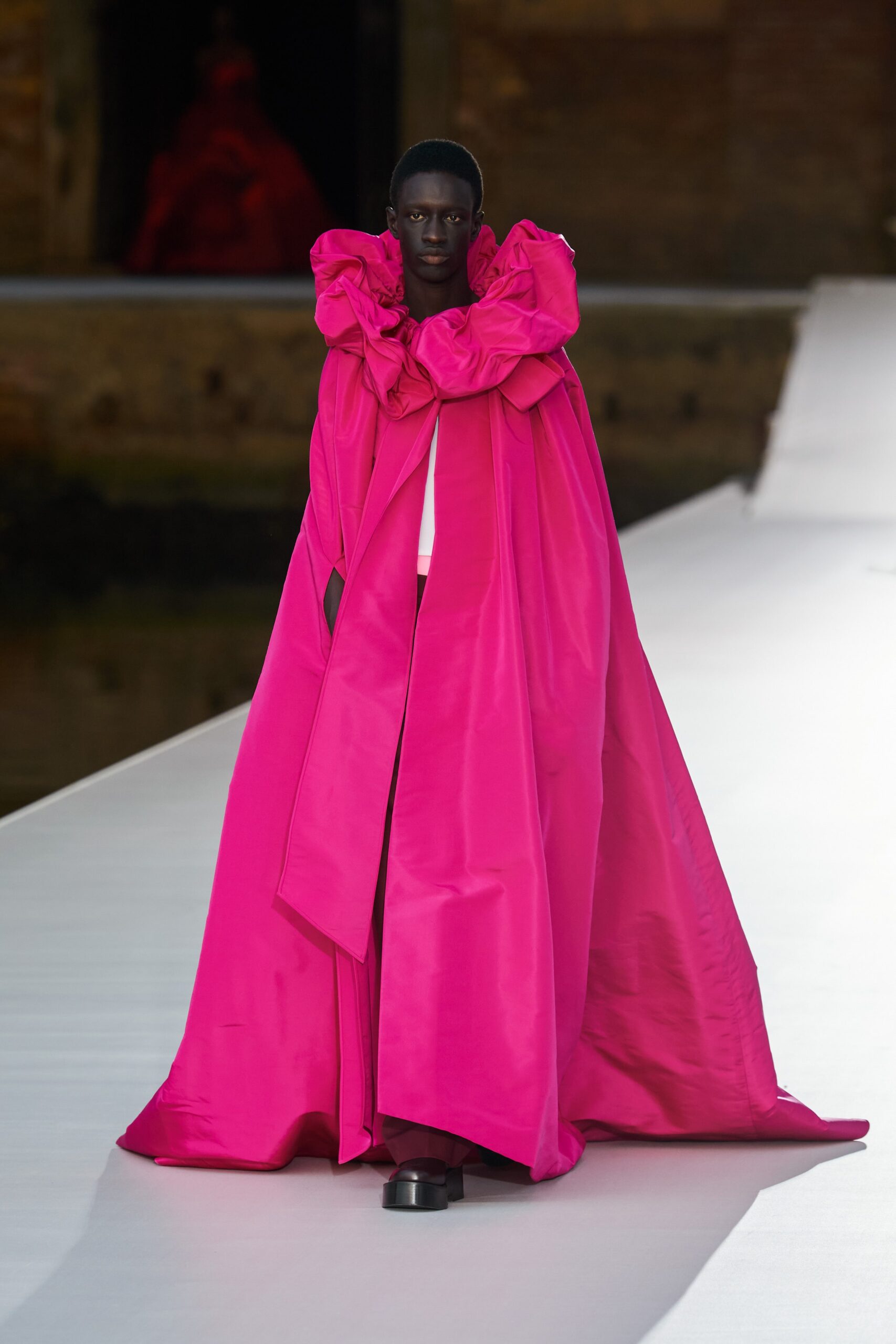 Valentino F/W 21 Couture Look 81