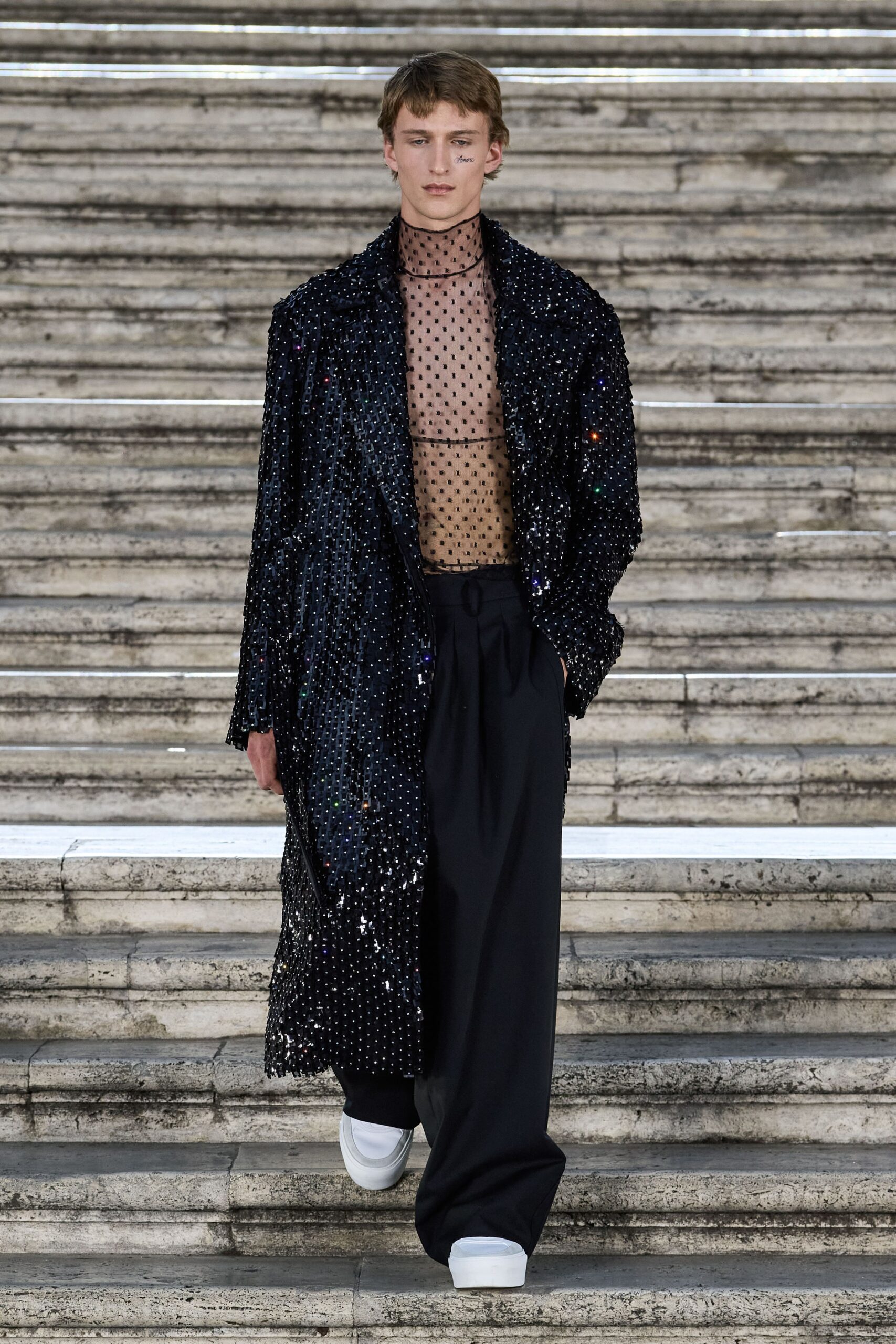 Valentino F/W 22 Couture Look 87