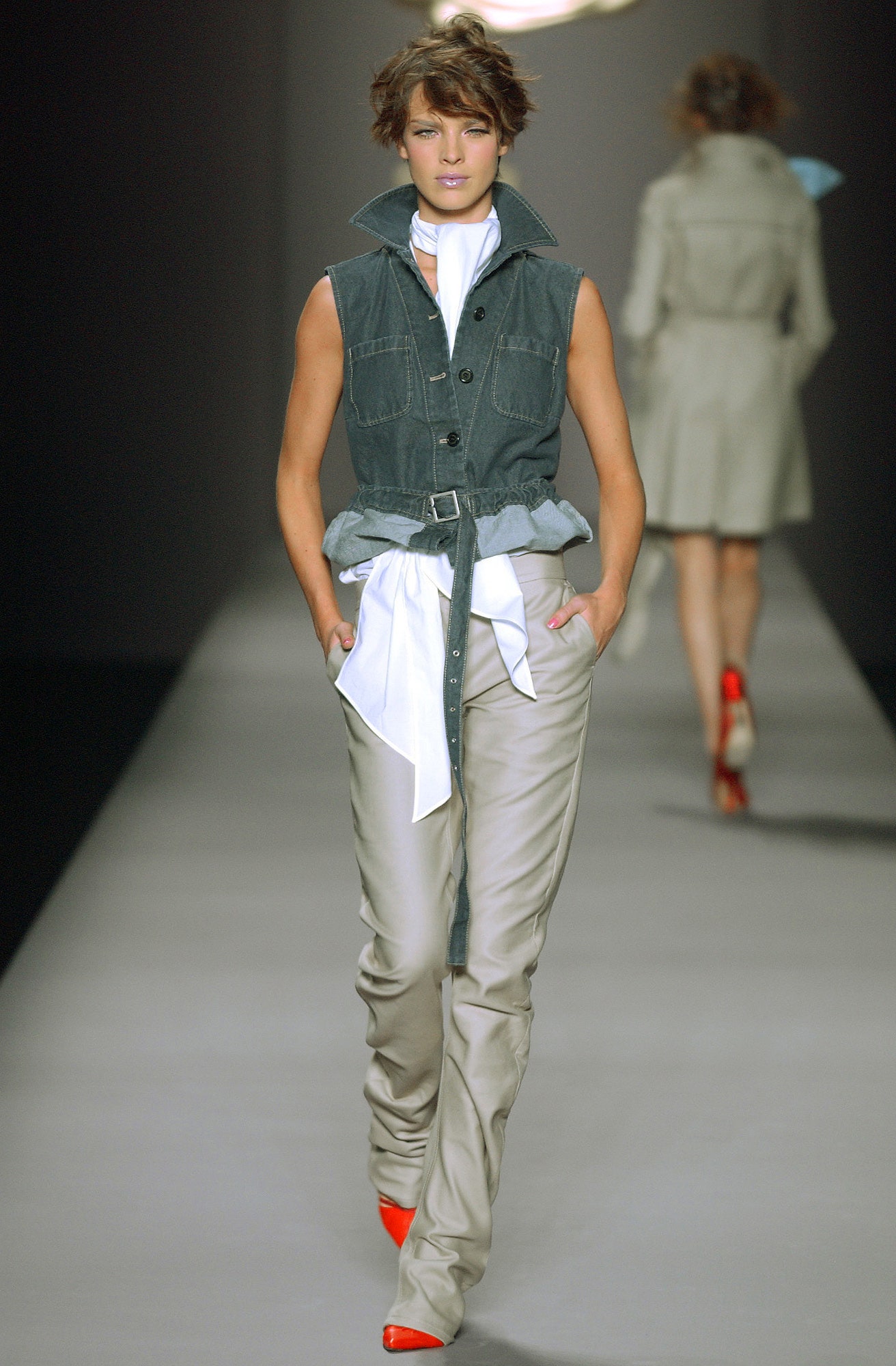 Viktor & Rolf S/S 04 Look 9