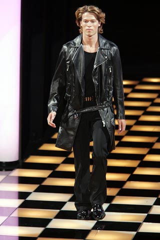 Versace S/S 05 Menswear Look 5