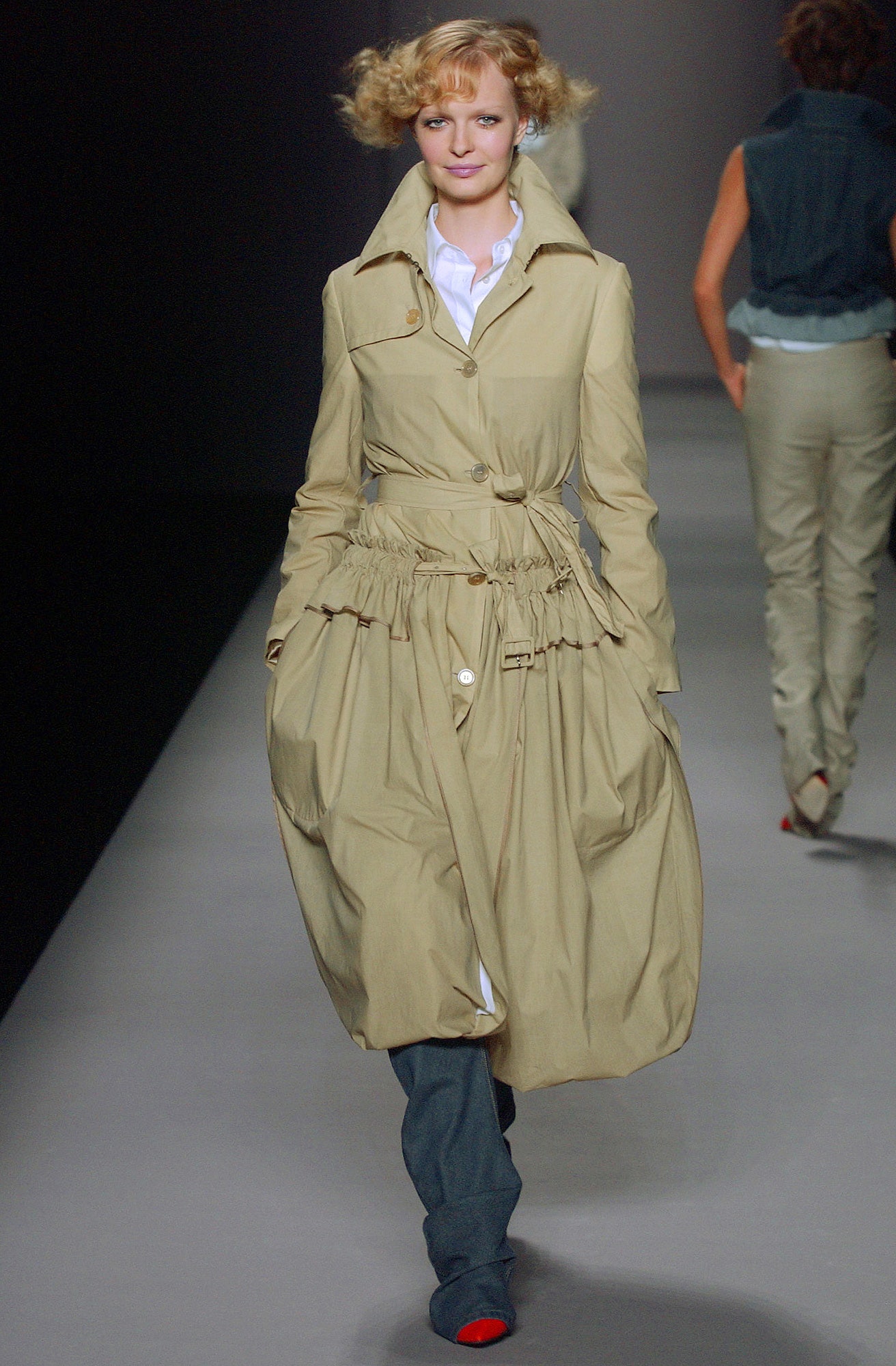 Viktor & Rolf S/S 04 Look 10