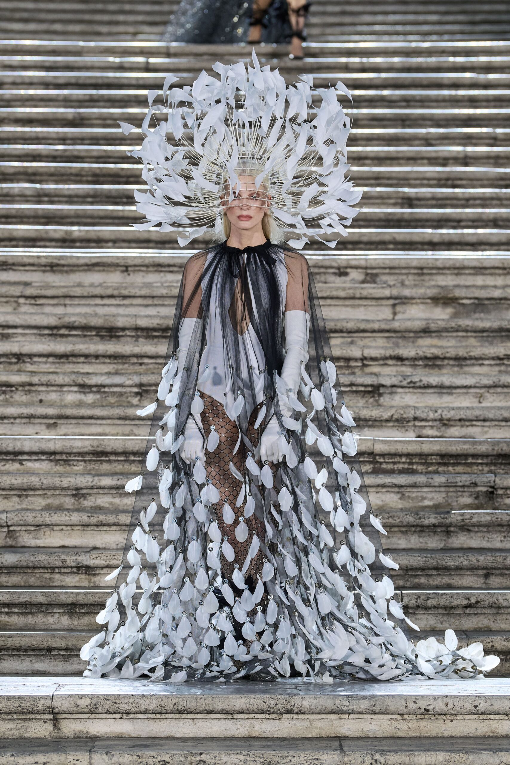 Valentino F/W 22 Couture Look 100