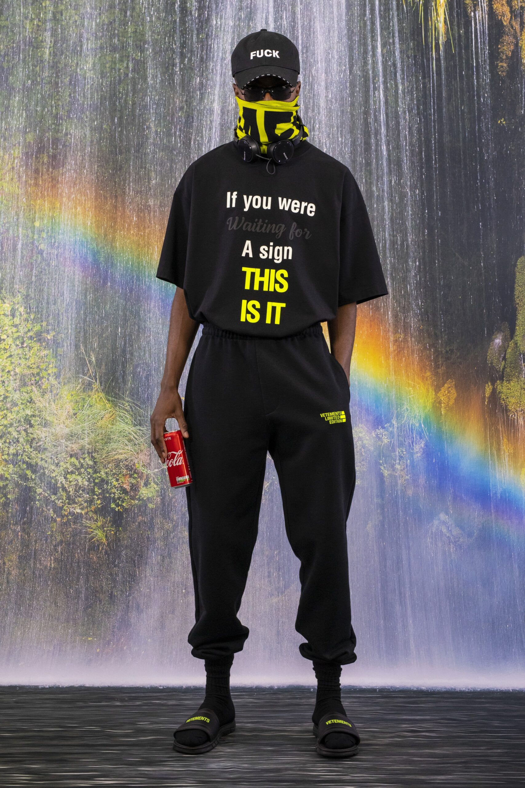 Vetements F/W 21 Menswear Look 113