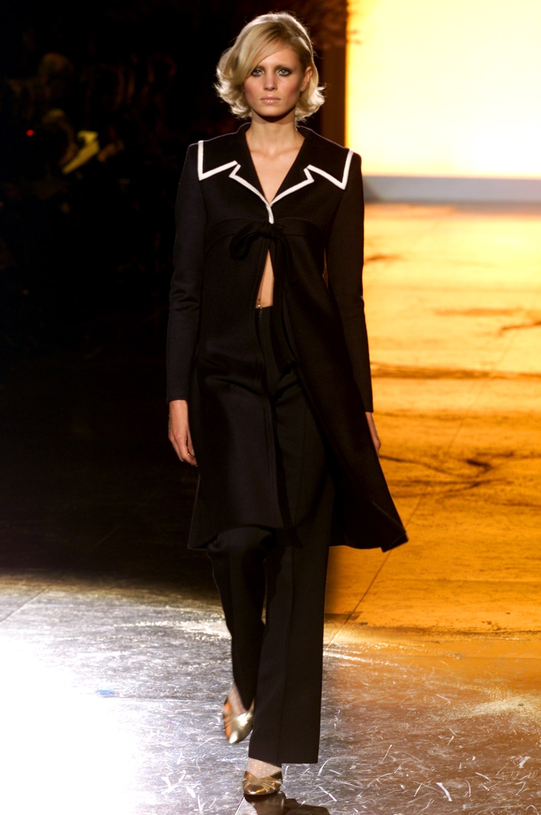 Valentino S/S 02 Couture Look 12