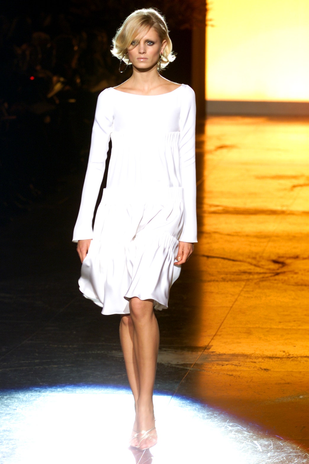 Valentino S/S 02 Couture Look 23