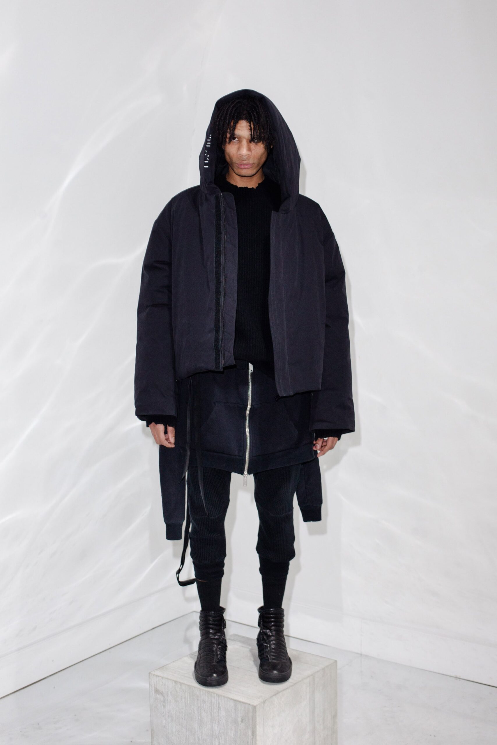 Unravel F/W 17 Menswear Look 4