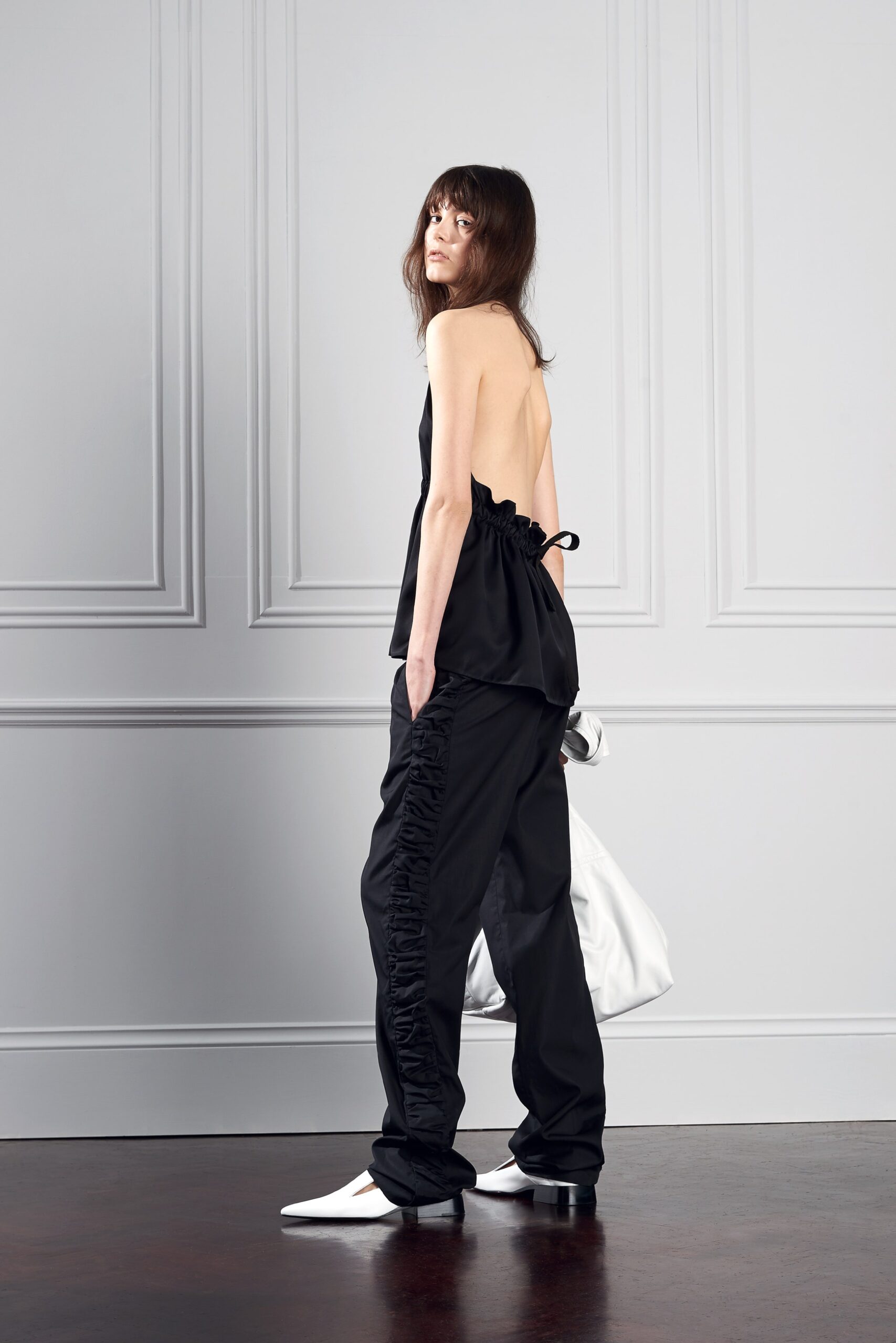 Victoria Beckham Resort 17 Look 4