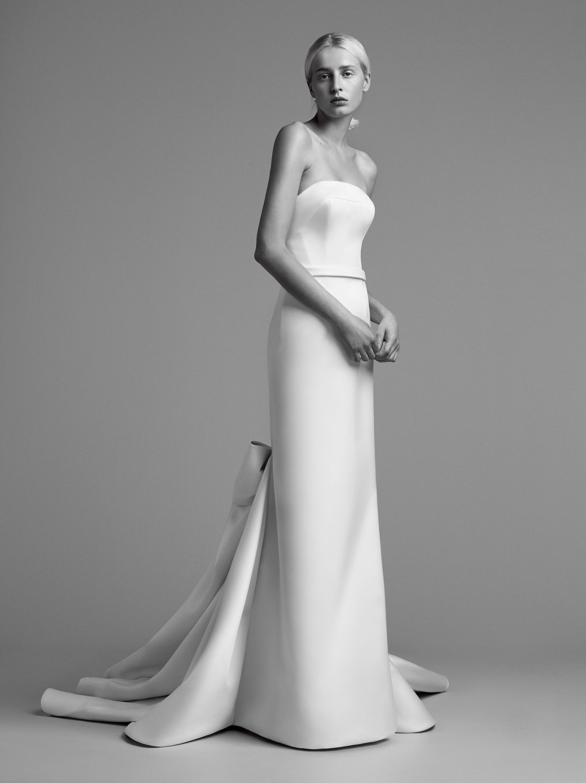 Viktor & Rolf F/W 18 Bridal Look 5