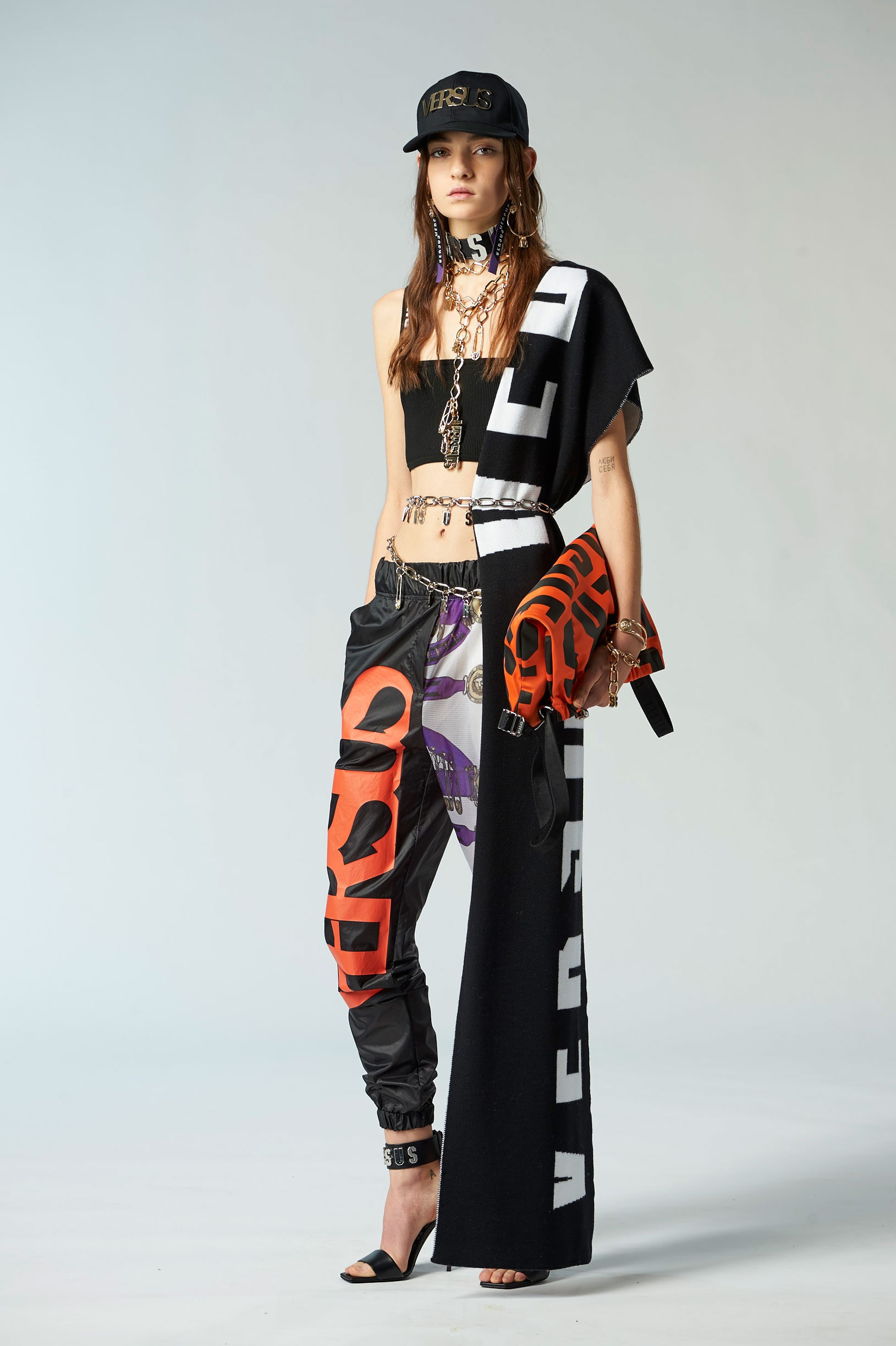 Versus Versace F/W 18 Look 8