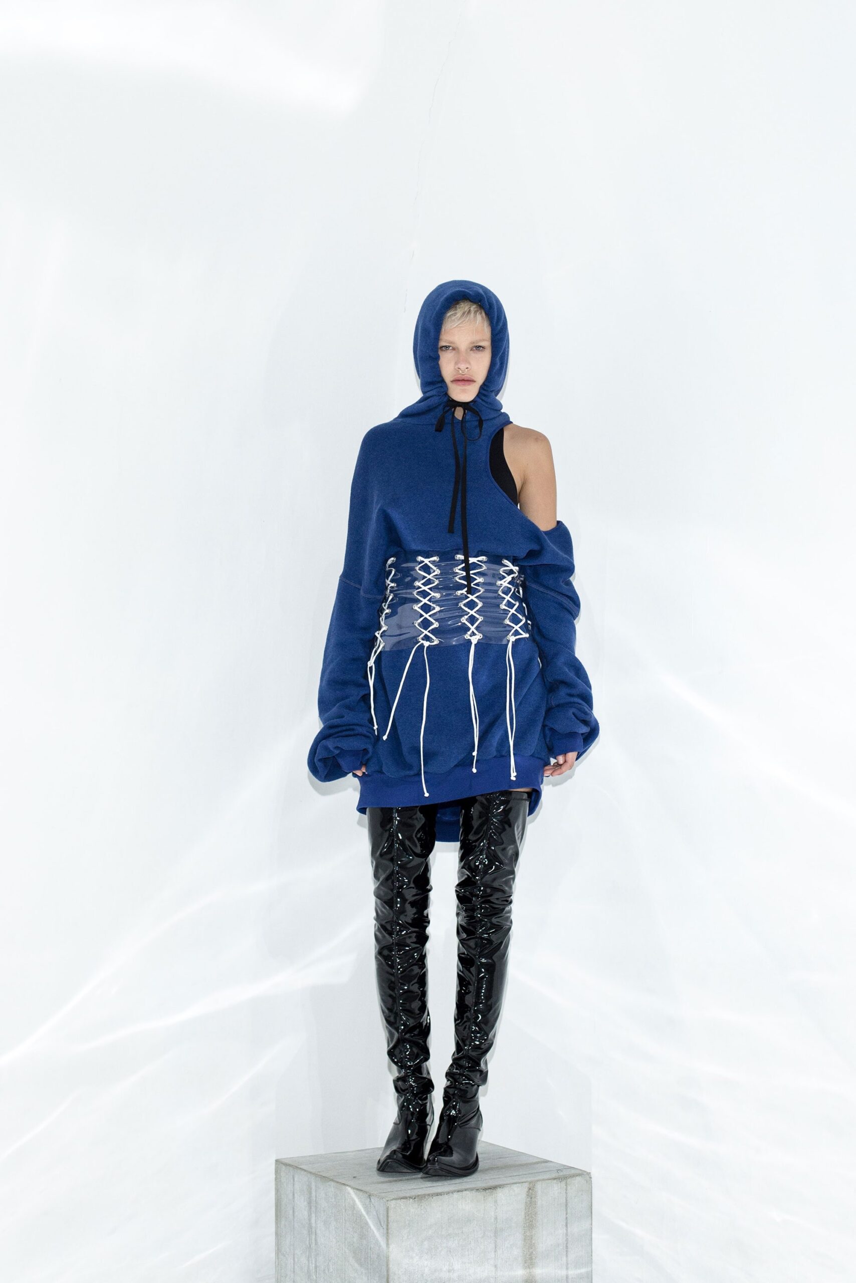 Unravel F/W 17 Look 8