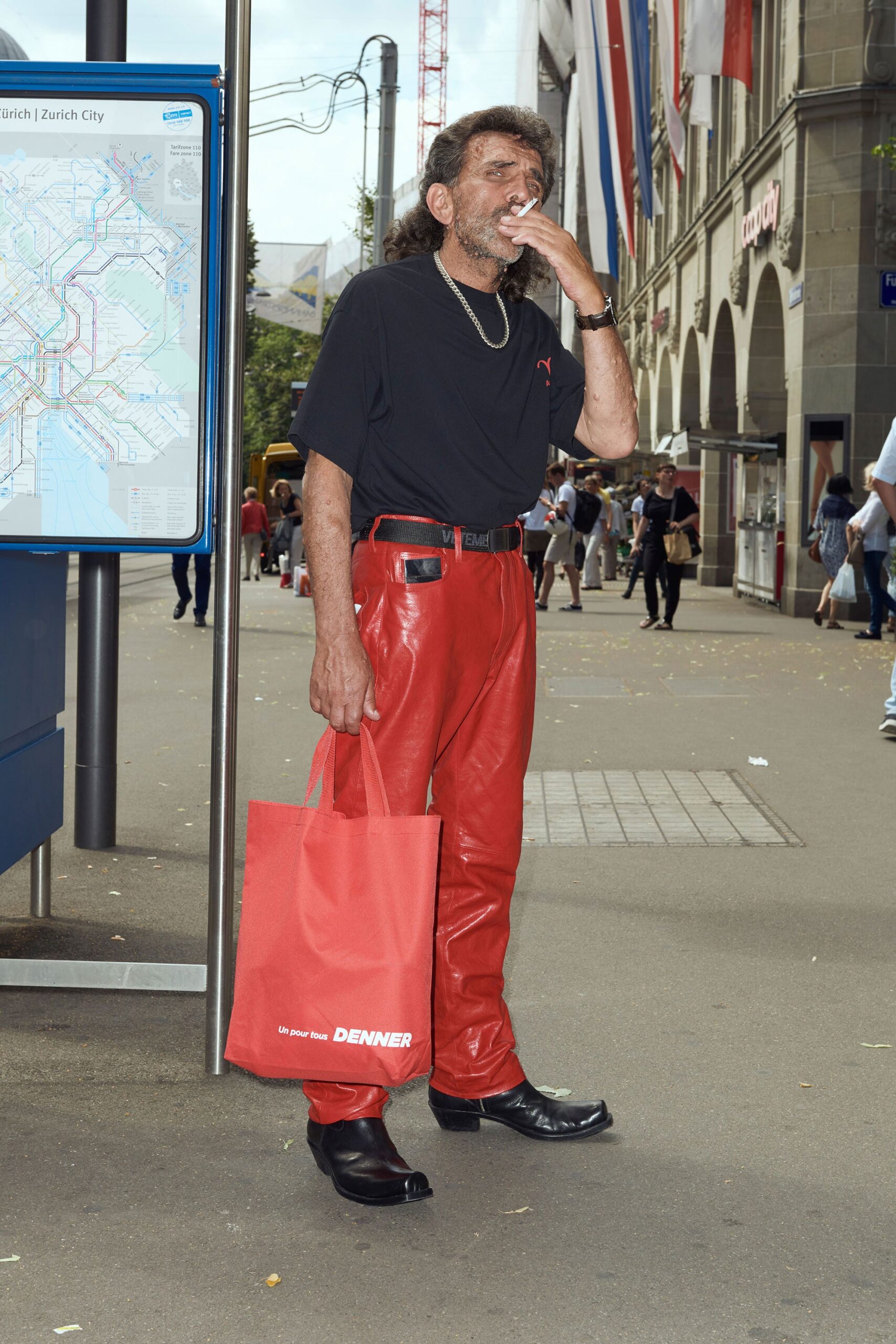 Vetements S/S 18 Menswear Look 10