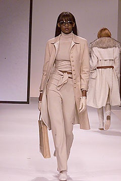 Valentino F/W 00 Look 16