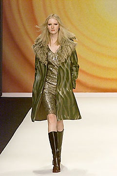 Vivienne Tam F/W 00 Look 17
