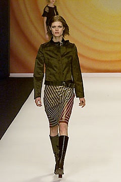 Vivienne Tam F/W 00 Look 23