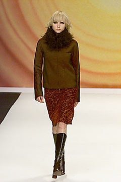 Vivienne Tam F/W 00 Look 41