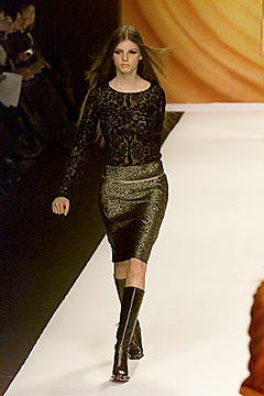Vivienne Tam F/W 00 Look 45