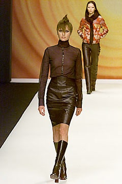 Vivienne Tam F/W 00 Look 54
