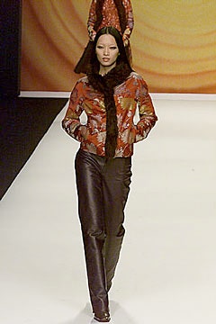 Vivienne Tam F/W 00 Look 55
