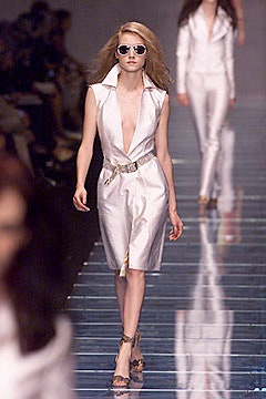 Versace S/S 00 Look 23