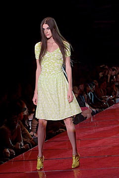 Versus Versace S/S 00 Look 39