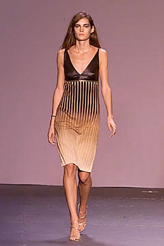 Vivienne Tam S/S 01 Look 37