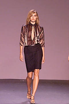 Vivienne Tam S/S 01 Look 39