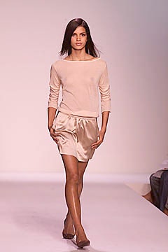Victor Alfaro S/S 01 Look 32