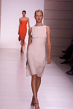 Valentino S/S 01 Look 18