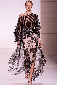 Valentino S/S 01 Look 77