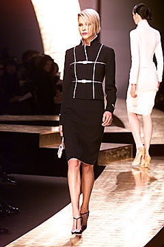 Valentino S/S 01 Couture Look 13