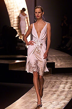 Valentino S/S 01 Couture Look 28