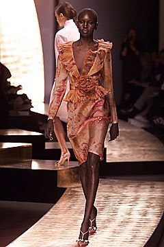 Valentino S/S 01 Couture Look 33