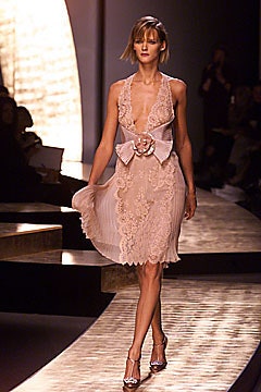 Valentino S/S 01 Couture Look 36