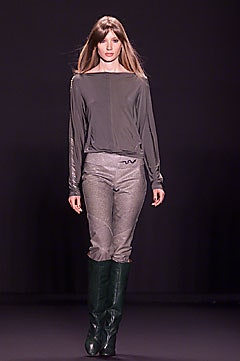 Vivienne Tam F/W 01 Look 3