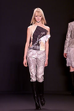 Vivienne Tam F/W 01 Look 10