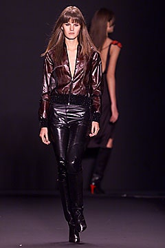 Vivienne Tam F/W 01 Look 23