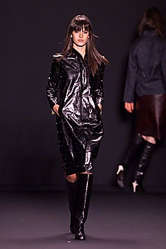 Vivienne Tam F/W 01 Look 36