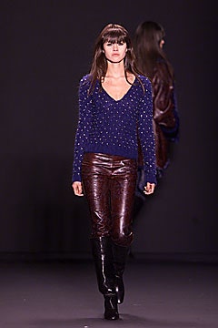 Vivienne Tam F/W 01 Look 37