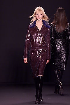 Vivienne Tam F/W 01 Look 38