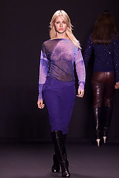 Vivienne Tam F/W 01 Look 39