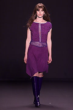 Vivienne Tam F/W 01 Look 45