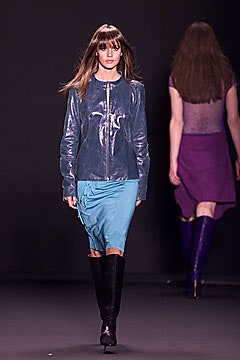 Vivienne Tam F/W 01 Look 47