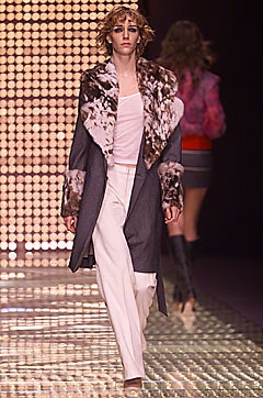 Versus Versace F/W 01 Look 22